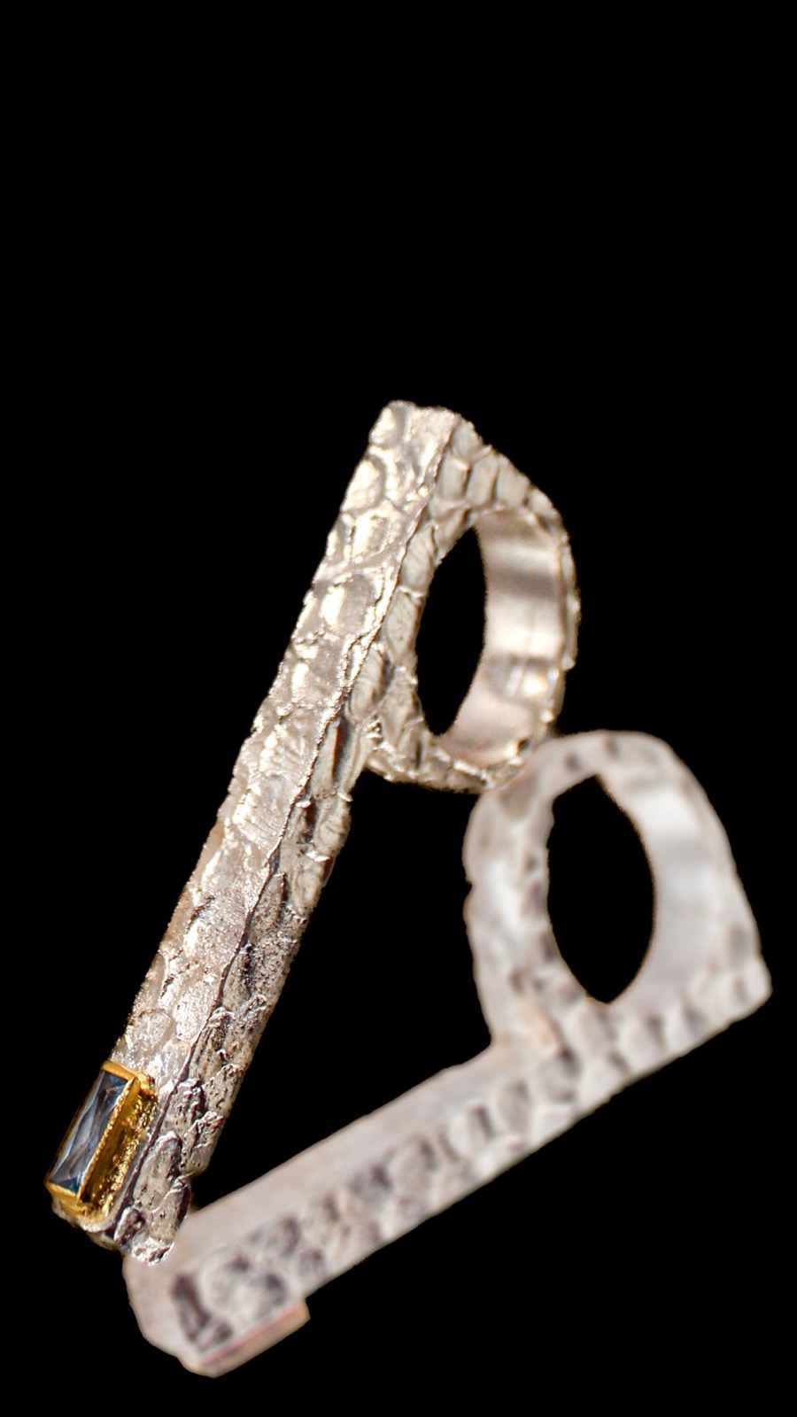 Aquamarine Bar Ring, detail view